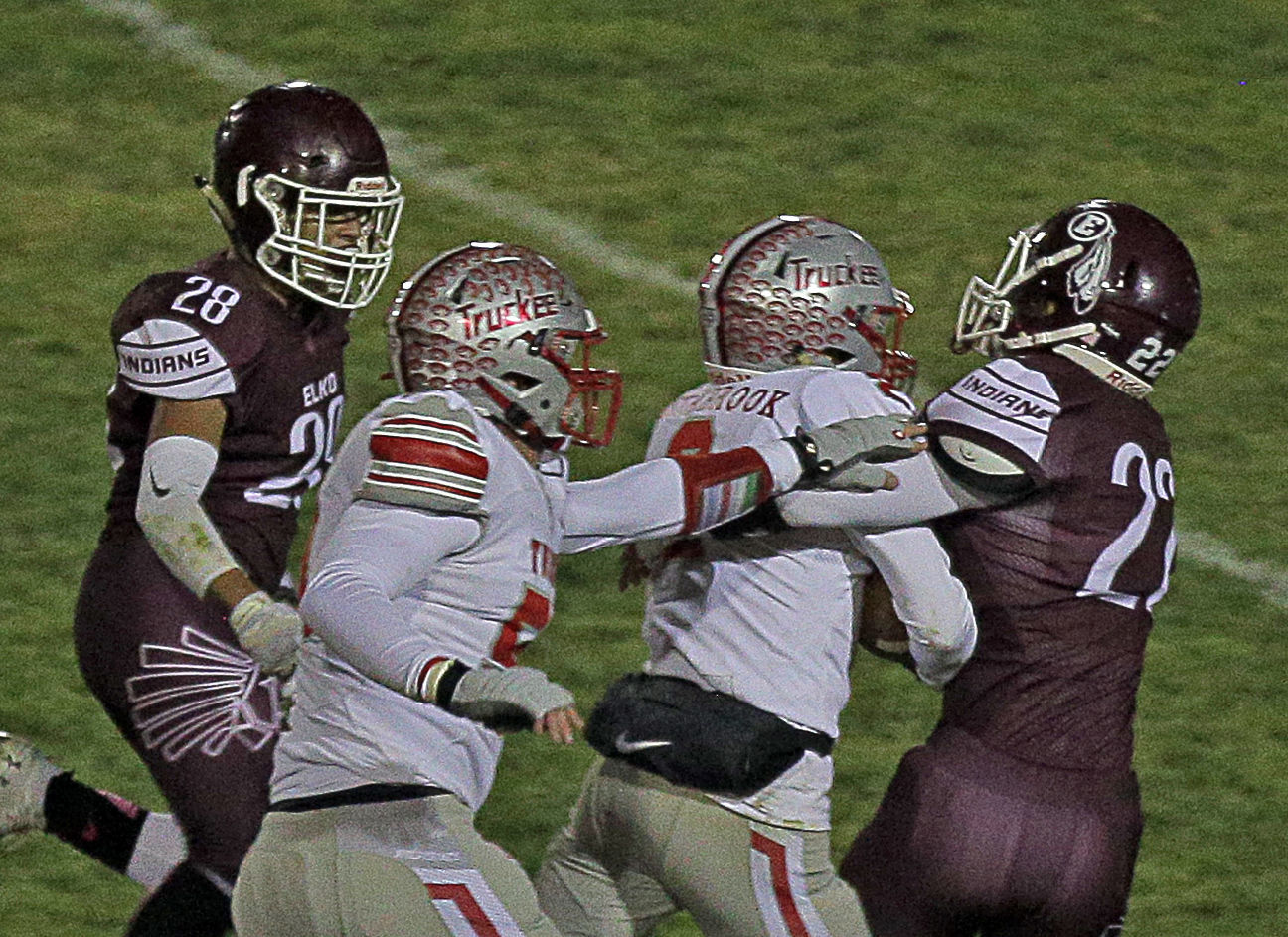 Truckee at Elko Football 17.jpg